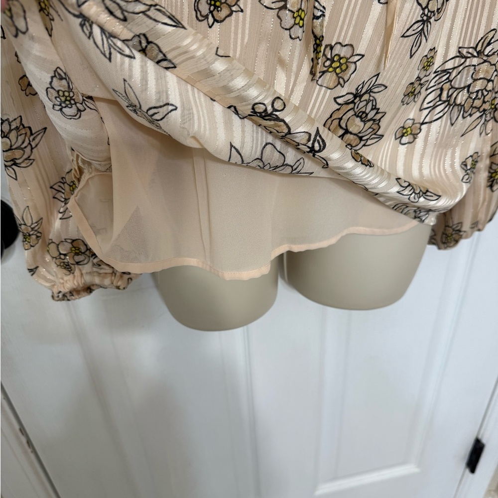 Ann Taylor Pink Floral Blouse - Picture 9 of 10